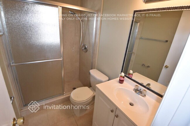 Building Photo - 10966 Winding Creek Way