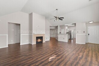 Building Photo - 18534 Burgundy Sky Way