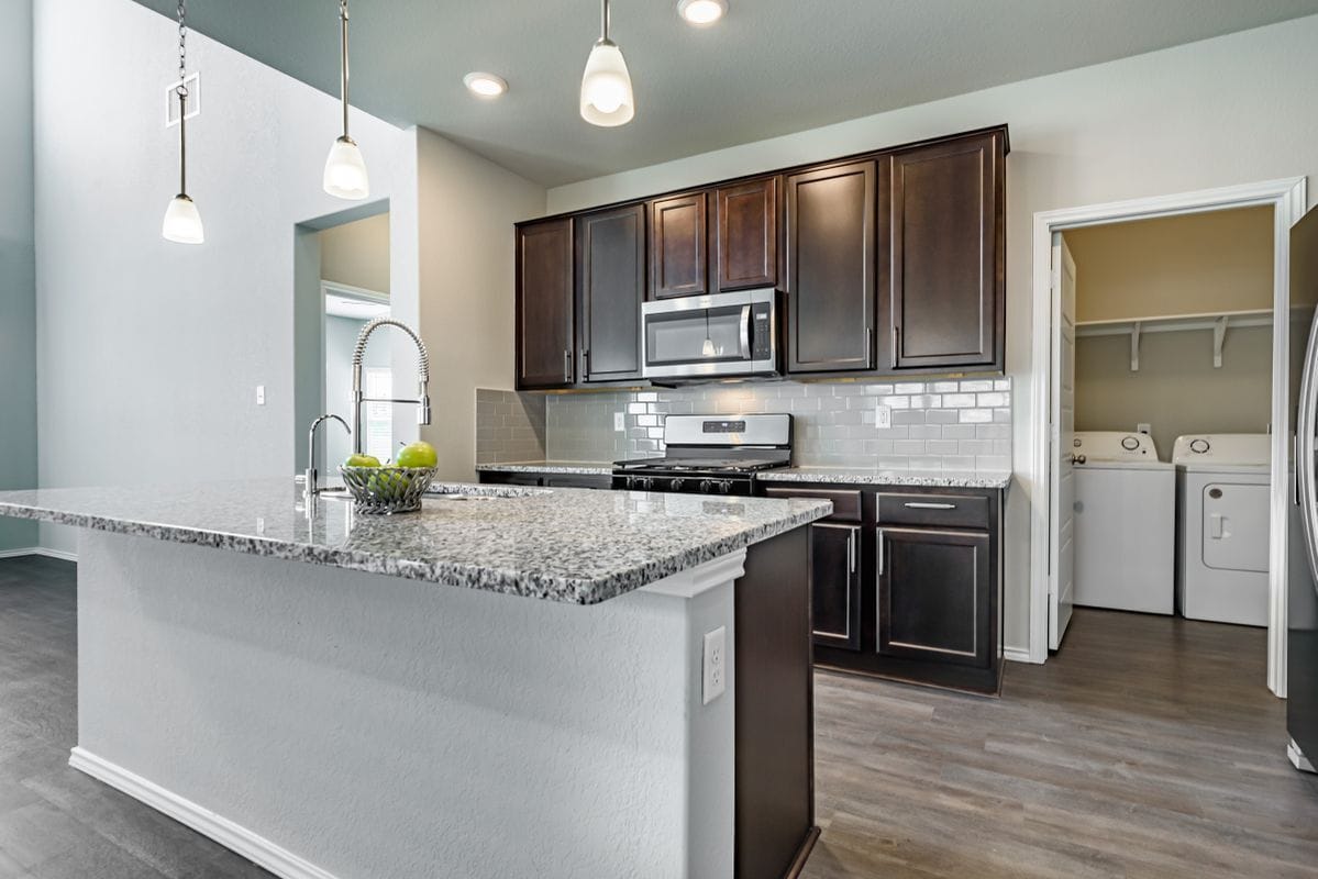 Building Photo - 1609 Ranch House