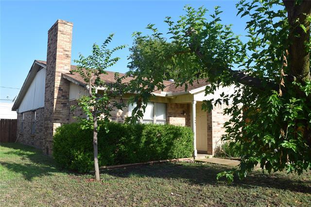 Building Photo - 1806 Family Cir