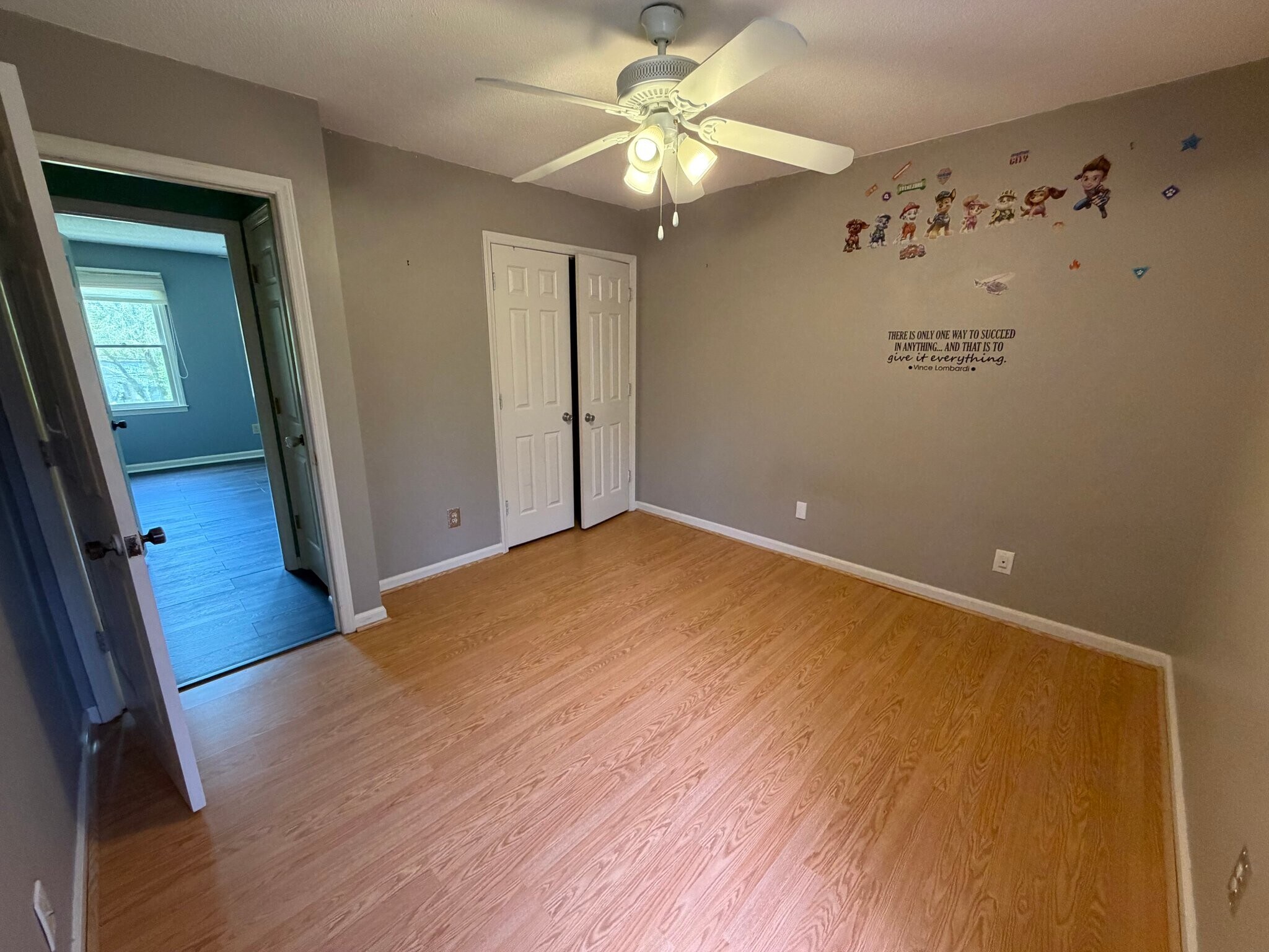 Building Photo - 3246 Woodside Ave