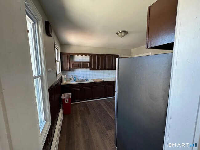 Building Photo - 173 Farren Ave