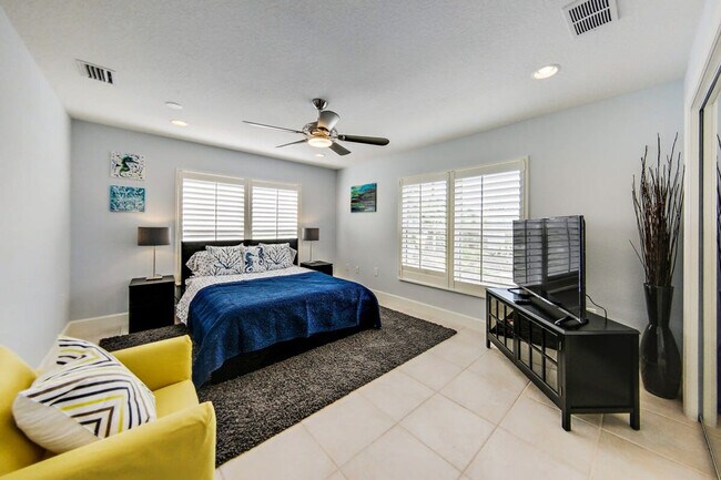 Building Photo - 24 Central Ave