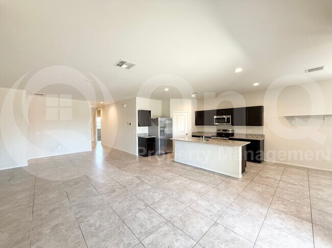 Building Photo - 4873 E Living Stone Way