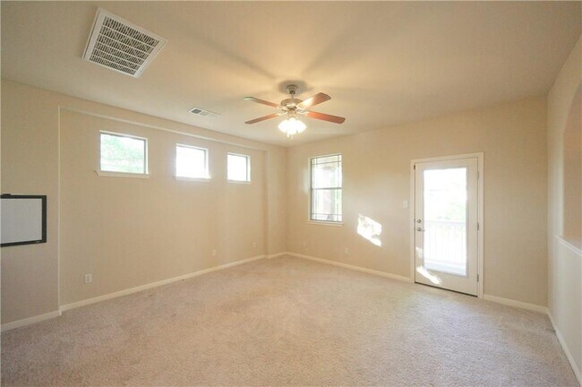 Building Photo - 1909 Manada Trail