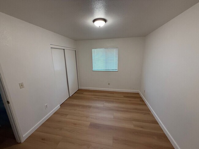 Building Photo - 11521 Poole St