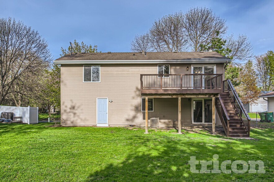 Building Photo - 8301 Thomas Ave N