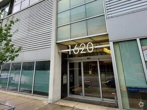 Building Photo - South Loop 1 Bedroom with Huge Balcony and...
