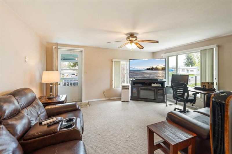 Building Photo - 604 Michigan Ave