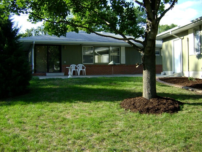 Building Photo - 3610 NW Michael St