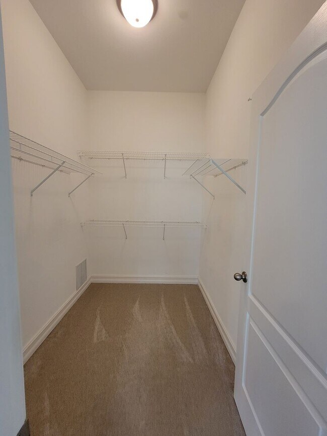 Building Photo - 3 bedroom home for rent off Miccosukee Rd ...