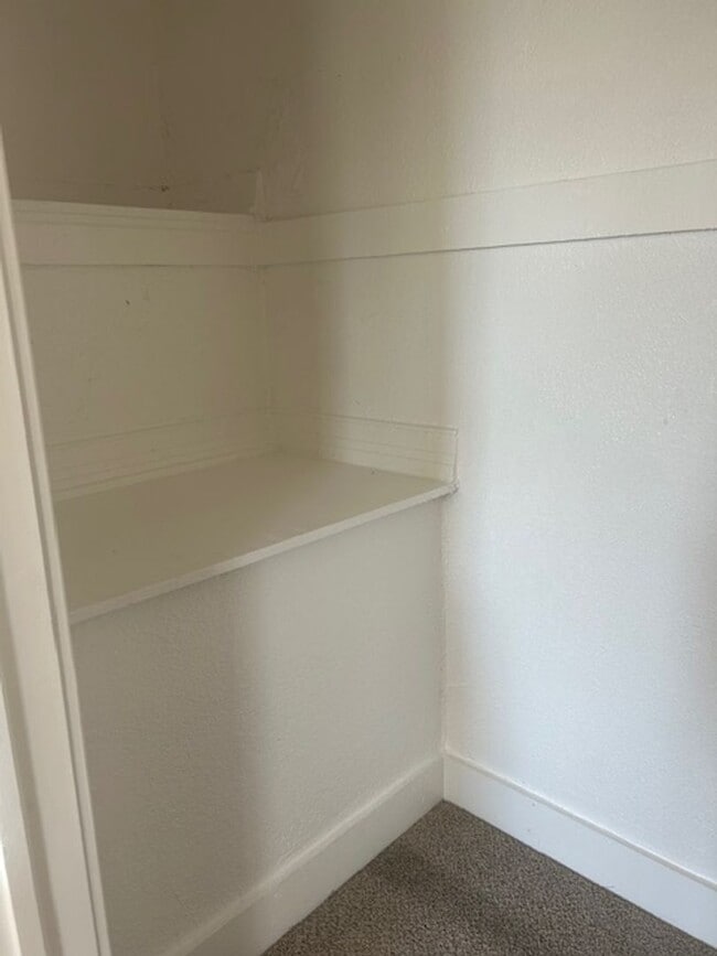 Building Photo - 3314 Tracy Ave