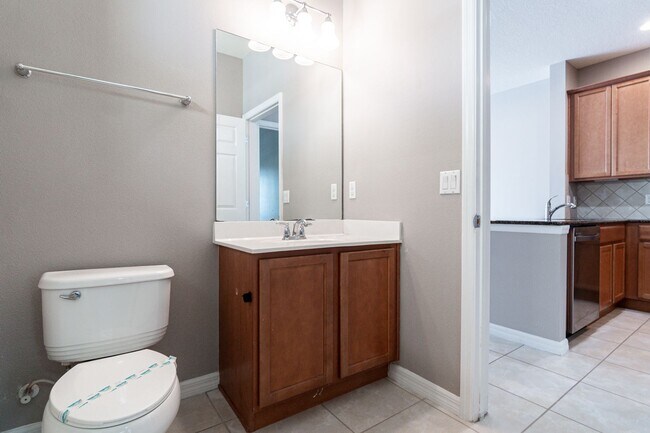 Building Photo - Beautiful 3/3 w/ 2 Car Garage in Gated Vil...