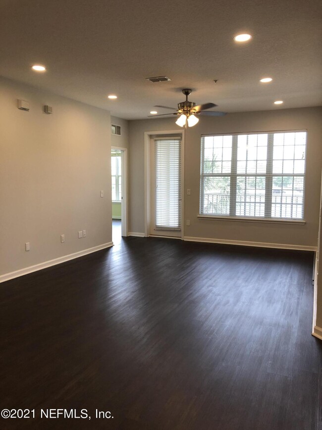 Building Photo - 11251 Campfield Dr