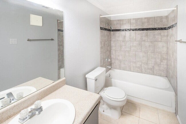 1 Bedroom Loft Bath - 1201 Pecan Square Dr