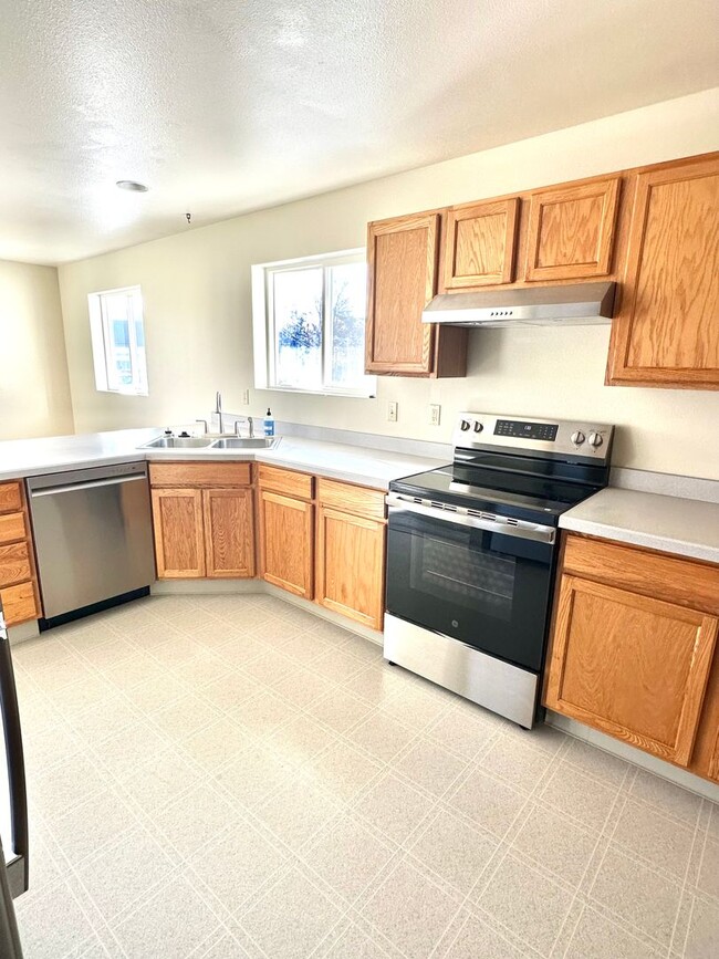 Building Photo - New remodeled Kalispell Home