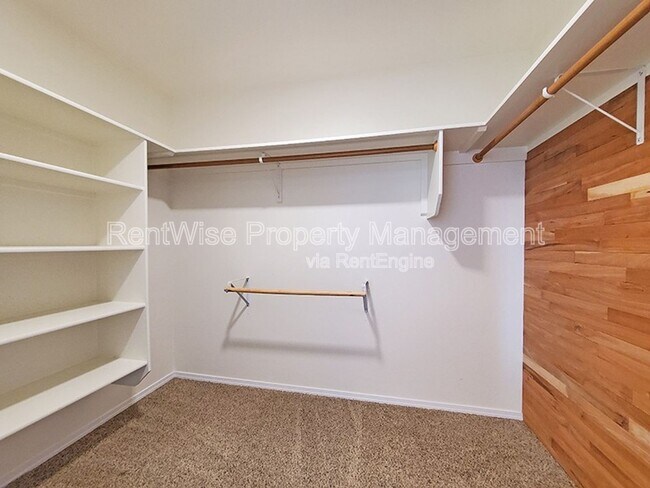 Building Photo - 8260 W Dulcimer St