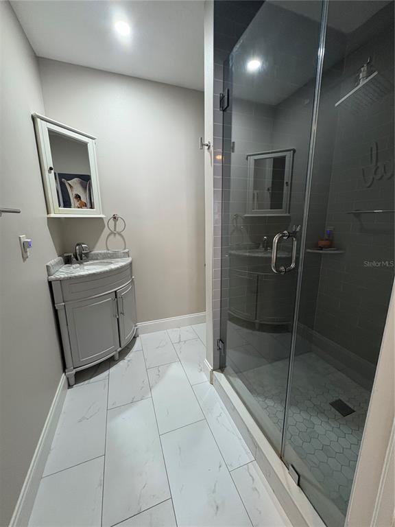 Building Photo - 3713 W Cass St