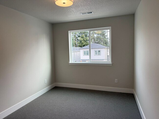 Building Photo - Beautiful Three Bedroom New Construction Home For Rent