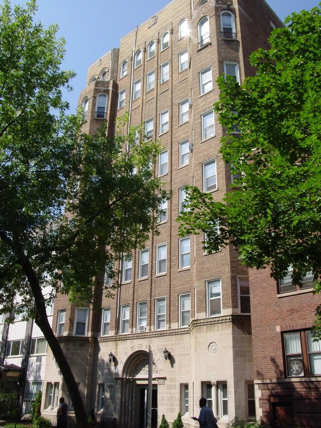 Building Photo - The Kenmore on Edgewater