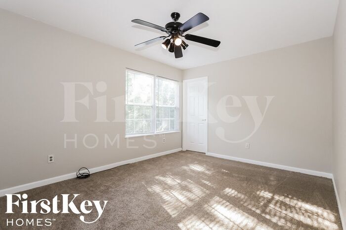 Building Photo - 1391 Bearsden Dr