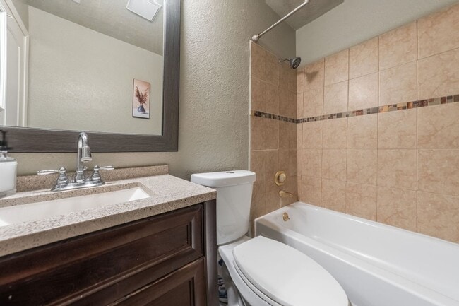 Building Photo - 10222 Sunol Way