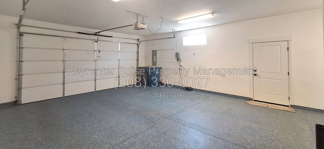 Building Photo - 12127 S Aves Pl