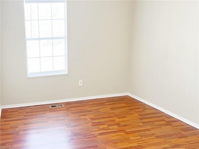 Building Photo - 4745 Carversham Way