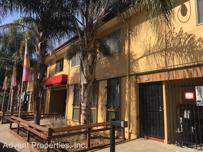 Building Photo - 2125 92nd Ave