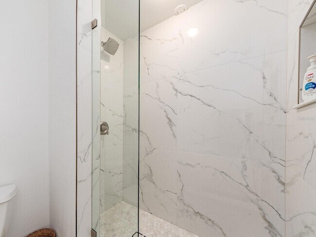 Building Photo - 241 Skiff Point