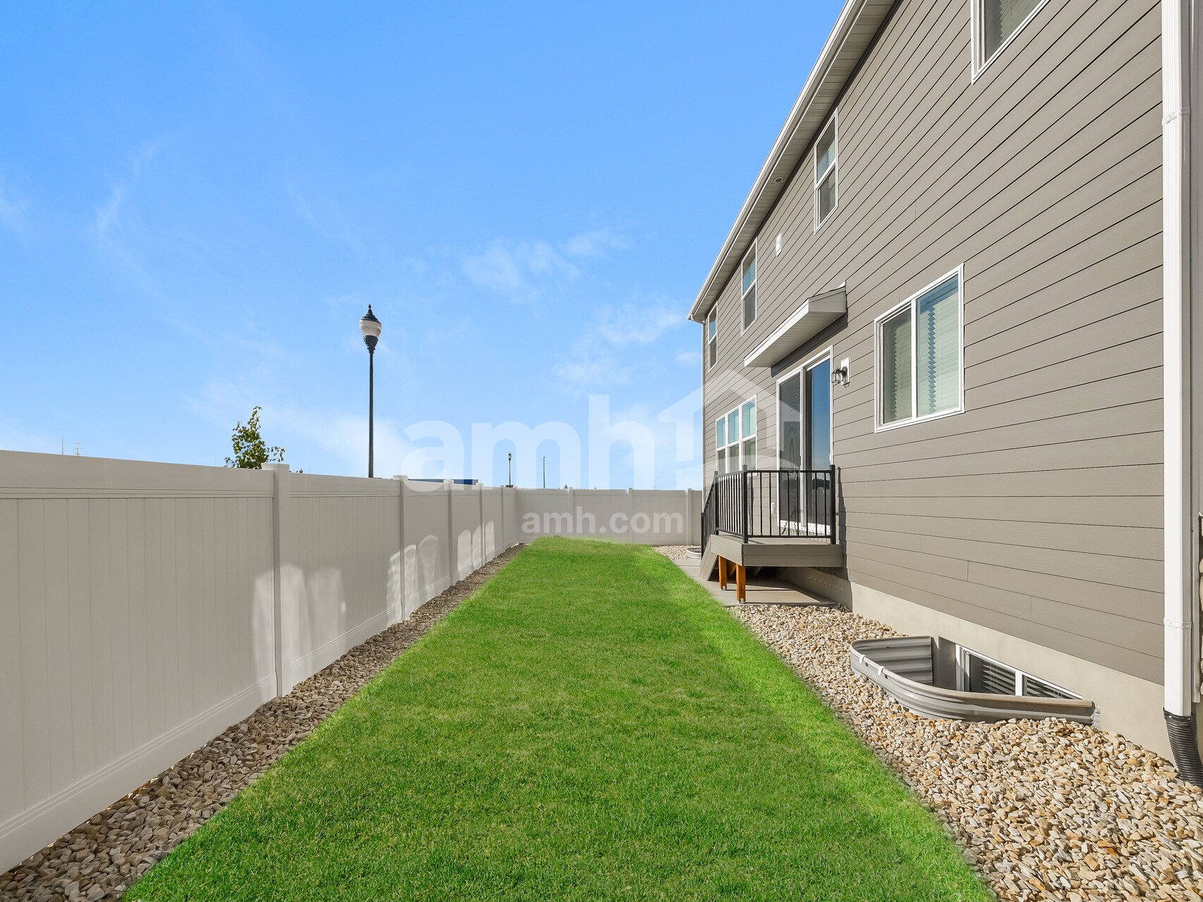 Building Photo - 5494 Damfield Ln