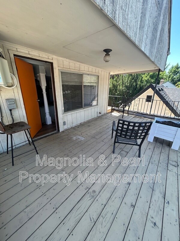 Building Photo - 1411 N 13th St