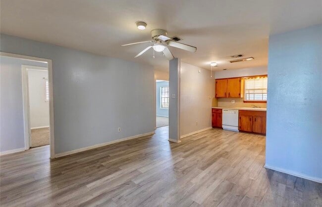 Building Photo - 6302 Park Ave