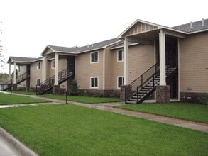 Building Photo - 2342 Burlington Ave