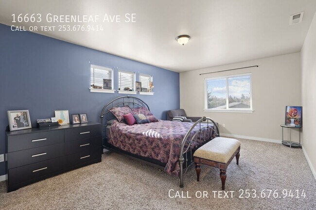 Building Photo - 16663 Greenleaf Ave SE