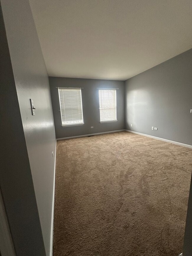 Building Photo - Move-In Ready 3Br 2Ba