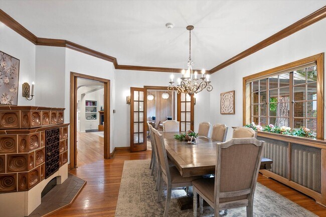 Building Photo - "Luxurious 5-Bedroom Spokane Retreat with Pool, Guest Suite, and Stunning Finishes!"