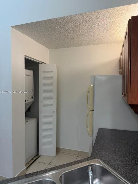 Building Photo - 9999 Summerbreeze Dr