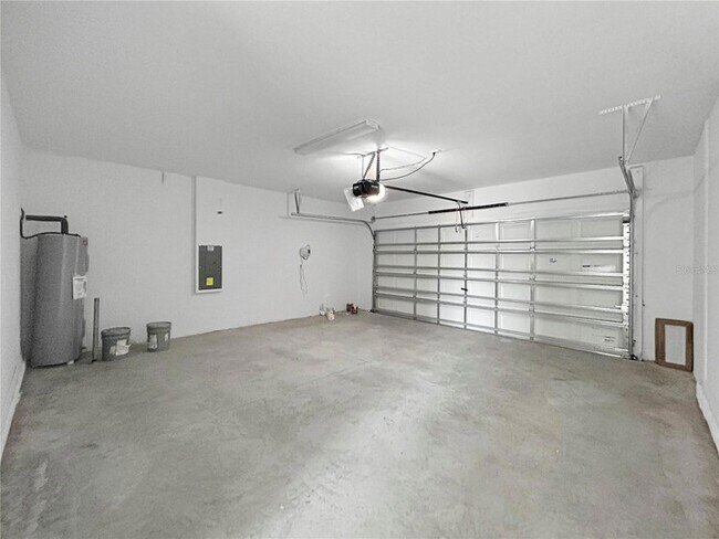 Building Photo - 17600 Shirewood Wy