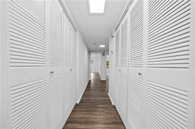 Building Photo - 58 Arbor End