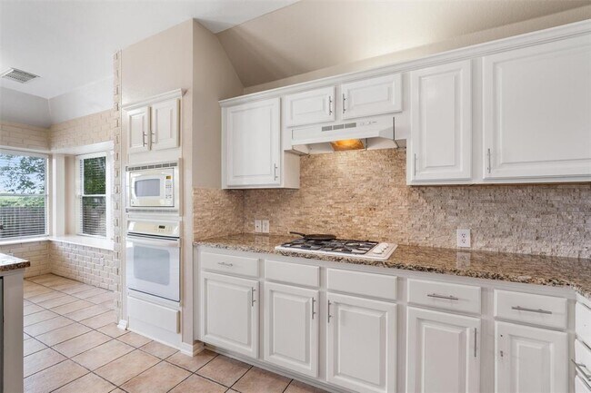 Building Photo - 725 Botany Bay Cir