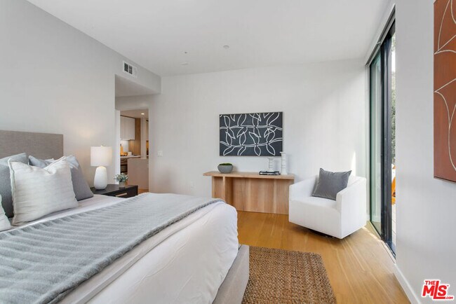 Building Photo - 11600 Dunstan Way