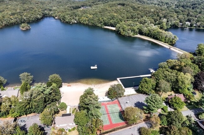 Building Photo - 49 Fayson Lakes Rd