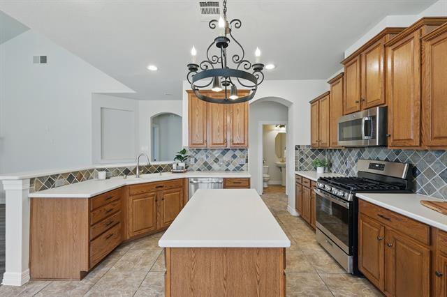 Building Photo - 400 Crossbill Ln
