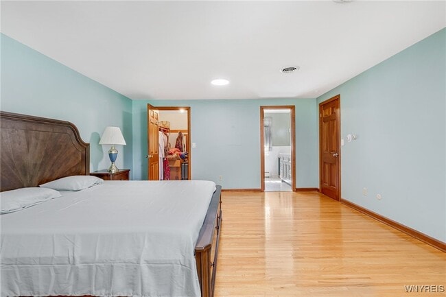 Building Photo - 71 Chaumont Dr