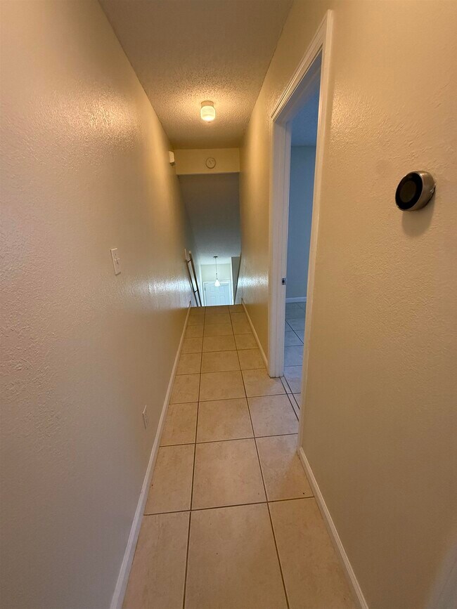 Building Photo - 2477 Emerald Ridge Loop