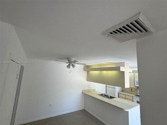 Building Photo - 719 Mill Valley Pl