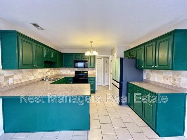 Building Photo - 490 Greywalls Ct