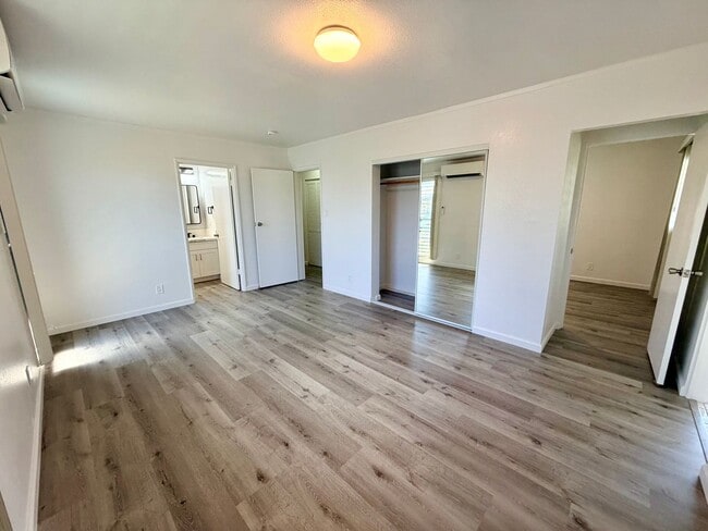 Building Photo - Newly Renovated 5BR/2BA Home – Move-In Ready in Pearl City