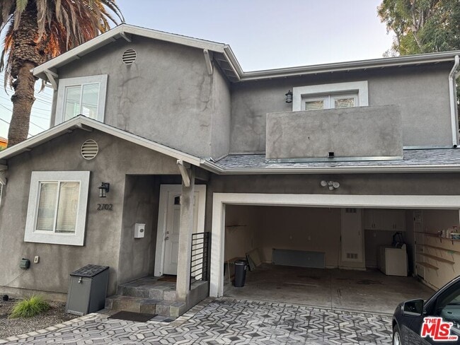 Building Photo - 2702 W Bellevue Ave